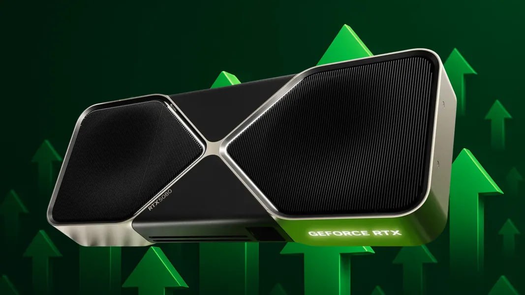 Геополитические напряжённости и нестабильность в торговле вынудили Nvidia перенести цепочки поставок из других стран в США, что приводит к повышению цен на все её графические процессоры, включая потребительские модели и чипы для ИИ, сообщает тайваньский DigiTimes. Компания стремится компенсировать убытки от высоких тарифов, но прибылью жертвовать не собирается. Запуск серии RTX 50 и так сопровождался проблемами: ограниченное предложение и завышенные цены сделали покупку по рекомендованной цене очень большой удачей. На Тайване флагманская GeForce RTX 5090 подорожала на 10–15%. Дорожают и остальные модели серии, но в меньшей степени из-за ограниченного пространства для роста цен. Основная причина — перенос производства на фабрику TSMC в Аризоне, что увеличило затраты на логистику и производство в США. В сегменте ИИ ускорители H200 и B200 также подорожали на 10–15%. Производители серверов пересматривают ценовые предложения, а цепочка поставок готова принять повышение цен.