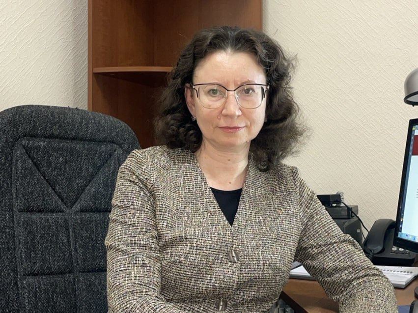Кадровые изменения в Департаменте госимущества Забайкалья Заместитель руководителя департамента Жанна Пьянникова покинула свой пост 12 сентября Она проработала в ведомстве 29 лет пройдя путь от специалиста до руководителя В беседе с корреспондентом ZAB RU Пьянникова отказалась от комментариев ZAB RU