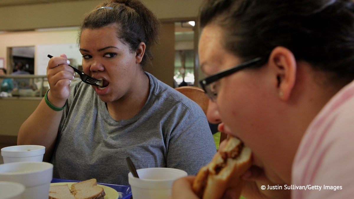 Каждая десятая смерть от инфекционных заболеваний оказалась связана с ожирением Об этом сообщила пресс служба UCL Лишний вес примерно на 70 повышает риск смерти или госпитализации Также ожирение ослабляет иммунитет организма но это приводит не к учащению заражений а осложнению процесса восстановления Фото и информация ТАСС знаниевгороде