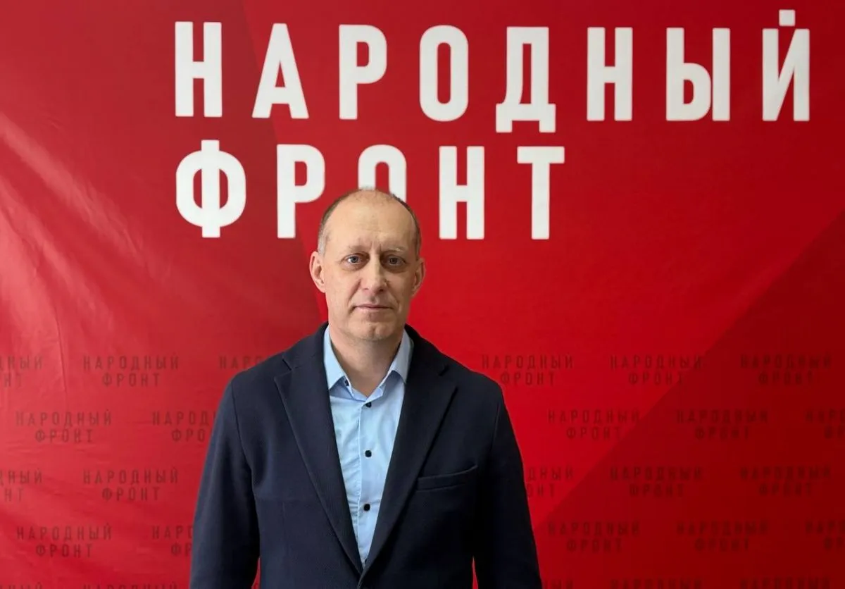 Участник СВО и депутат из Калужской области Дмитрий Афанасьев победил в конкурсе Лидеры России Политика   kaluganews ru fn 1866835 html Конкурсный отбор на федеральном уровне прошли около 17 тысяч человек до финала дошли 105 участников победителями стали 68 включая депутата из Калужской области   Прислать новость Подписаться   Читайте нас в MAX