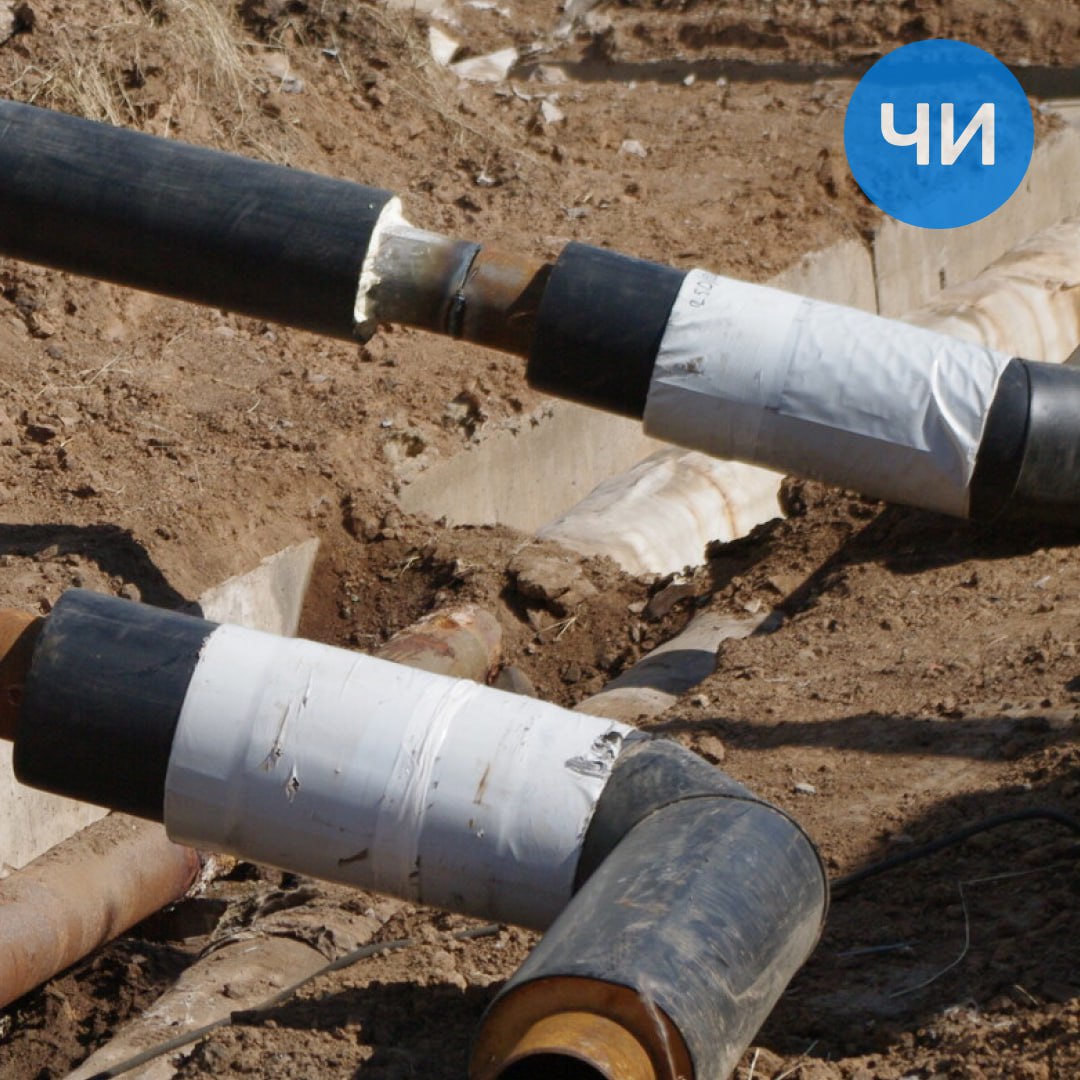 Челныводоканал просит не парковать машины у ремонтных участков ООО Челныводоканал просит автовладельцев не парковать машины вблизи территорий где ведутся ремонтные работы Компания напоминает что в городе идет масштабная модернизация коммунальной инфраструктуры Машины оставленные рядом с местом работ мешают подъезду специализированной техники При этом даже при самой осторожной работе остается риск повреждения автомобилей Рабочим приходится искать владельцев чтобы они убрали свои машины а это замедляет ход ремонта Просим учитывать проведение ремонтных работ при выборе места для парковки и своевременно освобождать территорию для техники говорят в компании chelny news1