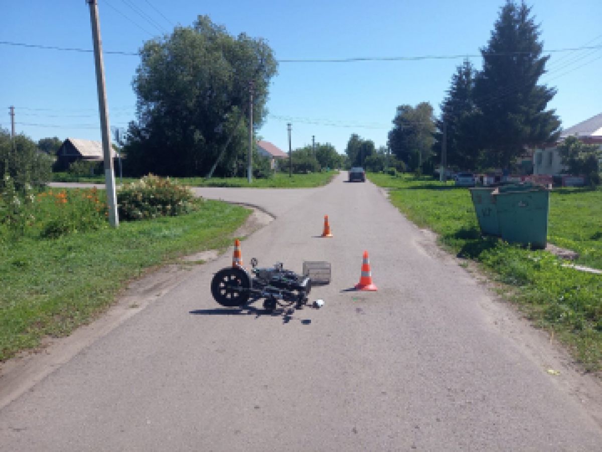 Два человека на электровелосипедах пострадали в Липецкой области Обе аварии с электровелосипедами произошли в Усманском районе. Об этом сообщили в пресс-службе Госавтоинспекции Липецкой области. ↗ Прислать новость Подписаться