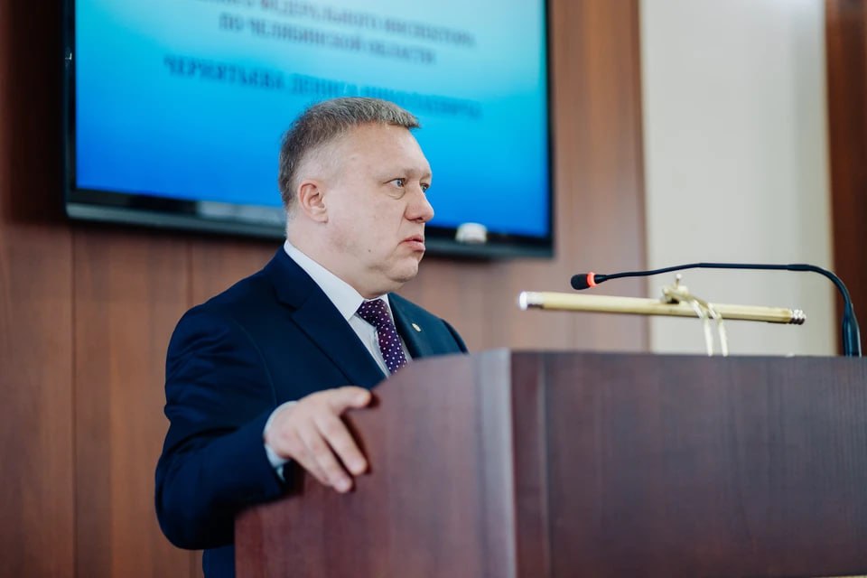 Уровень преступности в Челябинской области снизился а раскрываемость преступлений повысилась Об этом рассказал главный федеральный инспектор по Челябинской области Денис Чернятьев Удалось добиться повышения уровня раскрываемости убийств до 98 8 Изнасилования раскрыты все поделился статистикой Денис Чернятьев Также за прошедший год в регионе сократилось количество убийств причинения тяжких травм краж грабежей и разбоя   Подписаться на chelkp Мы в MAX