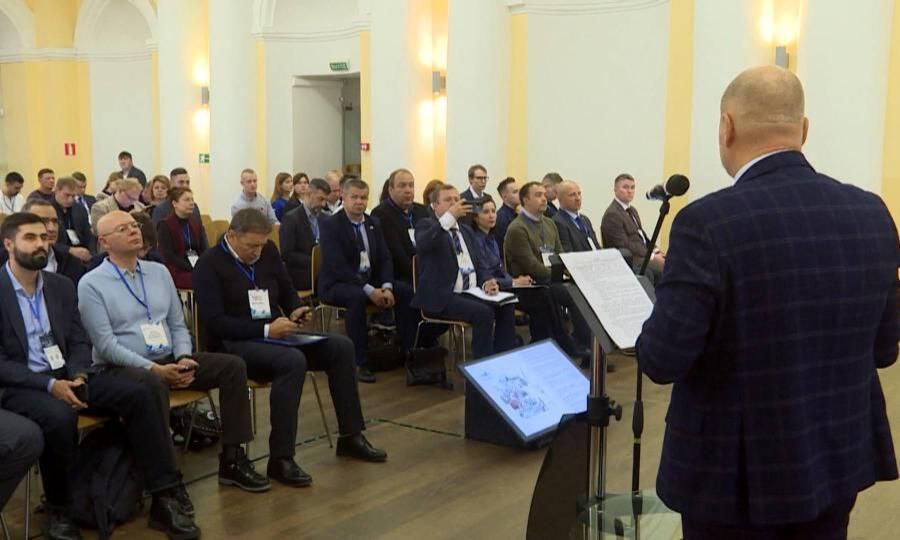 Производственный потенциал судостроительных предприятий обсудили на форуме Арктические проекты В заседании участвовали представители Объединённой судостроительной корпорации а также крупнейших нефтегазовых компаний страны и промышленных предприятий Поморья