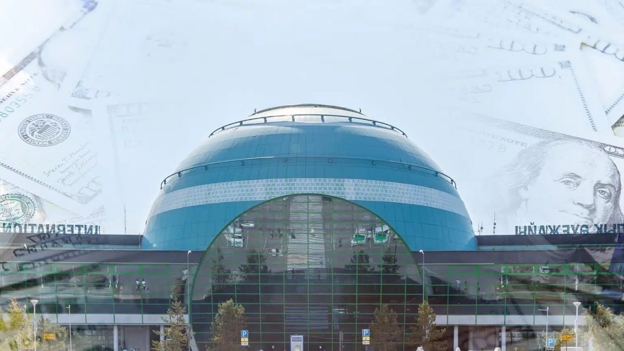 Компания из ОАЭ вложит $1,1 млрд в аэропорт Астаны Компания Terminals Astana Airport Limited, зарегистрированная в МФЦА и принадлежащая холдингу из ОАЭ, инвестирует $1,1 млрд в развитие столичного аэропорта. Подписано соглашение с Минтрансом о строительстве второй взлётно-посадочной полосы, третьего пассажирского и одного грузового терминалов. Также инвестор обязуется создать мультифункциональный комплекс с индустриально-логистической зоной и бизнес-кластером, в который войдут отели, торговые площади и логистические терминалы. Кроме того, Terminals Astana Airport Limited взяла на себя обязательства по обучению персонала аэропорта, внедрению цифровых решений и систем автоматизации и модернизации парка спецтехники. #ОАЭ #Казахстан #Общество #Авиация