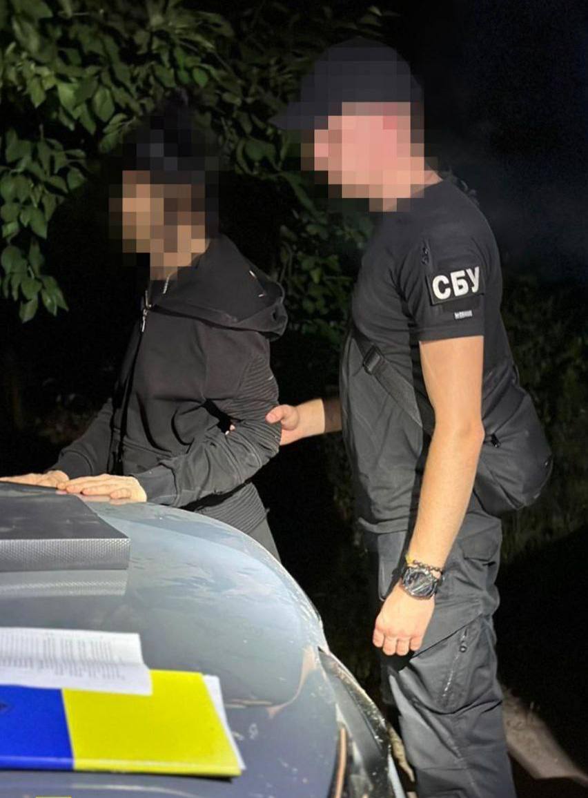 СБУ арестовало пятерых админов ТГ-каналов, сообщающих о перемещениях людоловов ТЦК  Гестаповцы Зеленского арестовали пятерых жителей Киевской области за то, что они "подсвечивали" локации мобильных групп ТЦК и нацполиции.  Очередные враги государства найдены и пойманы, да? Это ведь они враги, а не те, чьи перемещения они публиковали.  Украина.ру — подписаться и знать больше