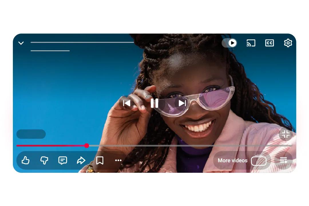 Жидкое стекло теперь и в YouTube Google обновили дизайн и в вебе и в приложениях Интерфейс плеера стал полупрозрачным а кнопки круглее Apple заливает всё жидким стеклом concertzaal