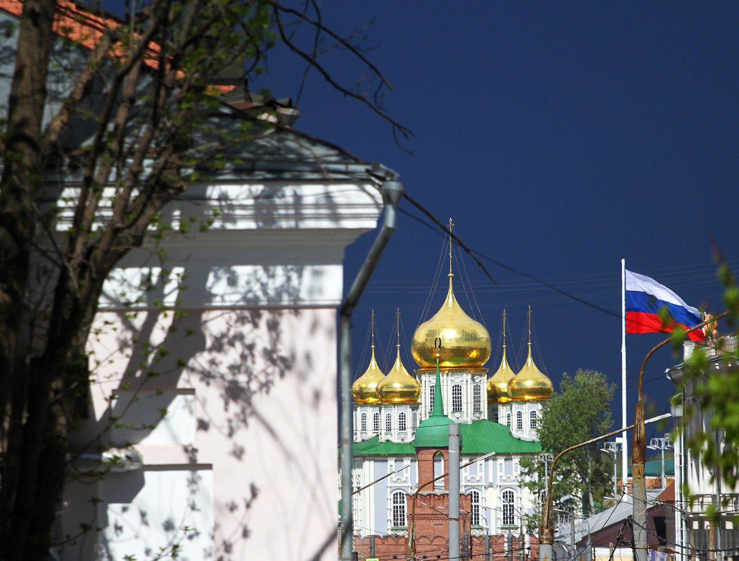 В течение дня в Туле ожидаются сильные порывы ветра Сегодня в Туле местами ожидается усиление юго-восточного ветра с порывами до 12-17 м/с. Подробнее Тульские Известия