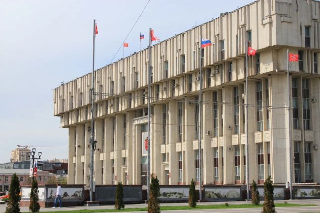 В Тульской области отменили Фестиваль Крапивы Об этом сегодня, 6 июня, в пресс-центре правительства Тульской области сообщил министр по региональной безопасности Анатолий Максиков. Открыть видео