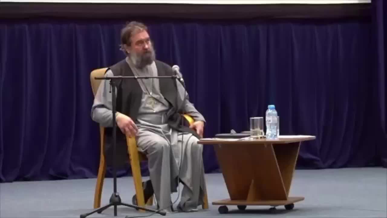 Протоиерей Ткачев высказался о роли женщин в обществе и карьере