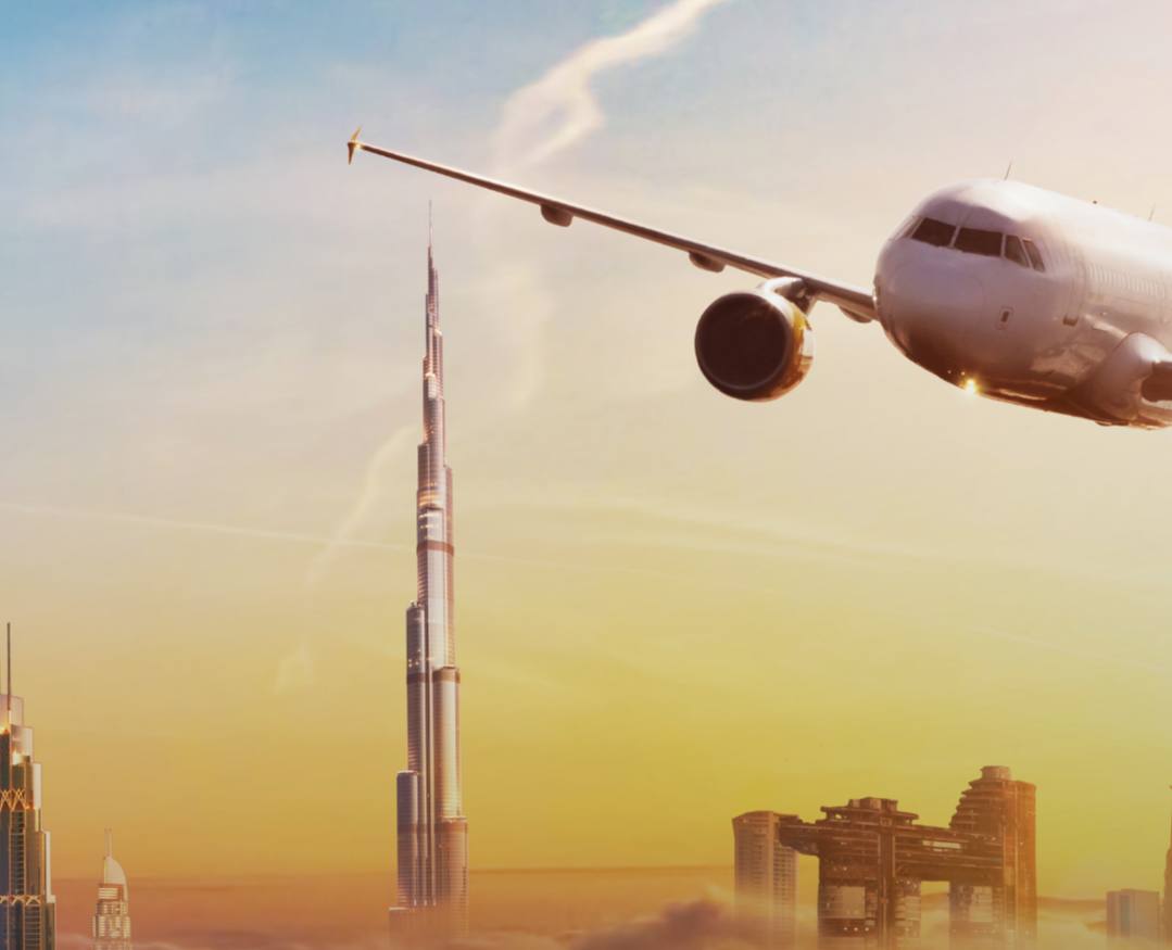 На российско эмиратском бизнес форуме стороны рассмотрели современные технологии которые упростят расчёты для россиян в Эмиратах ОАЭ запускают цифровое приложение G1 и Россия изучает возможность интеграции не через карты а через QR платежи и мобильные сервисы   По сути речь идёт о создании единой и удобной системы платежей чтобы туристы могли оплачивать услуги в ОАЭ быстрее и проще DH news