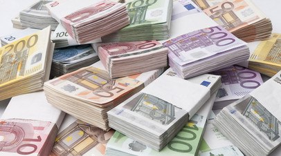 ЕС пообещал перевести Украине в декабре €4,2 млрд бюджетной помощи   Бюджетную помощь объёмом €4,2 млрд в декабре переведёт Украине Европейский союз. Об этом заявил новый глава Европейского совета Антониу Кошта.  Читать далее