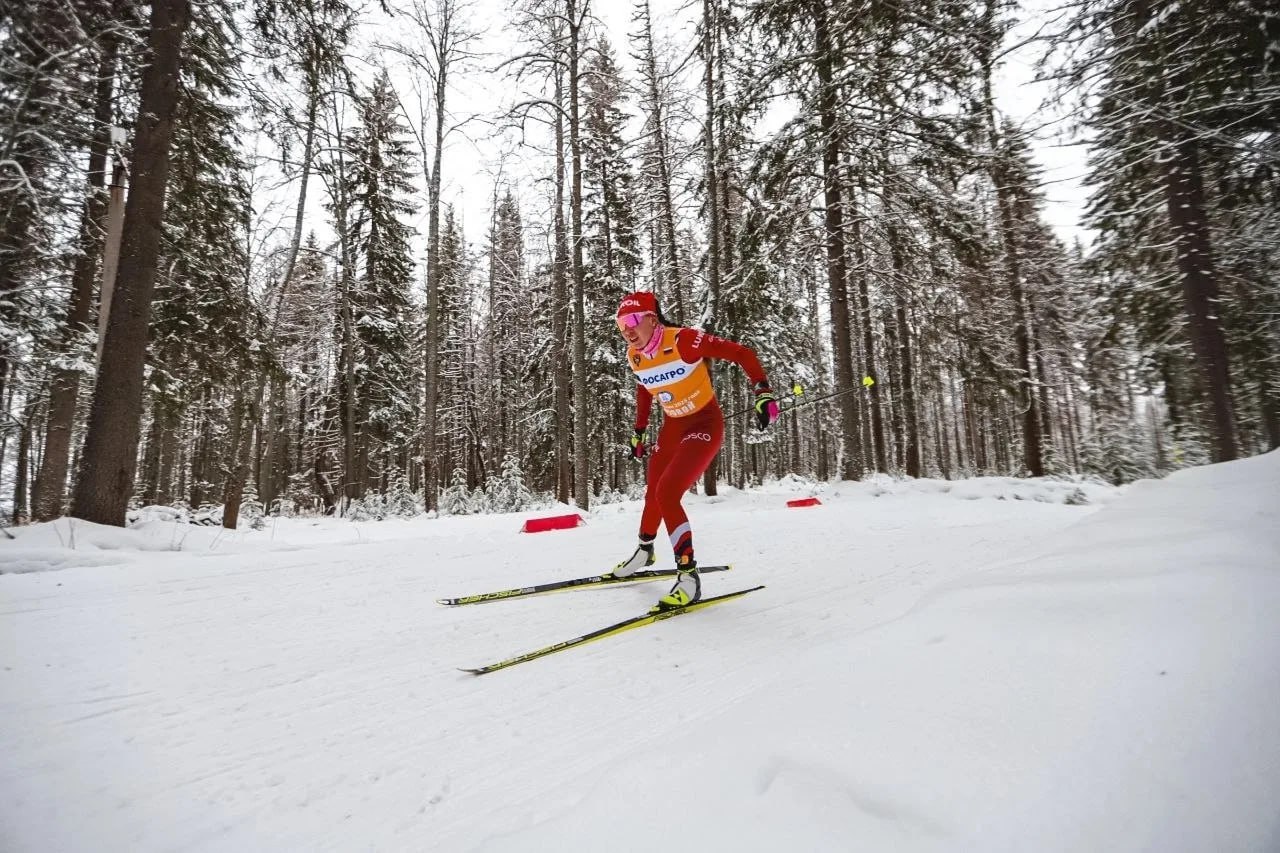 Чемпионат Тюменской области по лыжным гонкам стартует 17 января Соревнование запланированное на 13 15 января перенесено из за аномально холодной погоды Чемпионат пройдет на базе ОЦЗВС Жемчужина Сибири   Программа 17 января суббота индивидуальная гонка классическим стилем   11 00 женщины 5 км   11 30 мужчины 10 км 18 января воскресенье индивидуальная гонка свободным стилем   11 00 женщины 5 км   11 30 мужчины 10 км 19 января понедельник спринт свободным стилем   11 00 квалификационные забеги   12 30 финальные забеги Департамент физической культуры и спорта Тюменской области в MAX Подписывайтесь на нас в МАХ