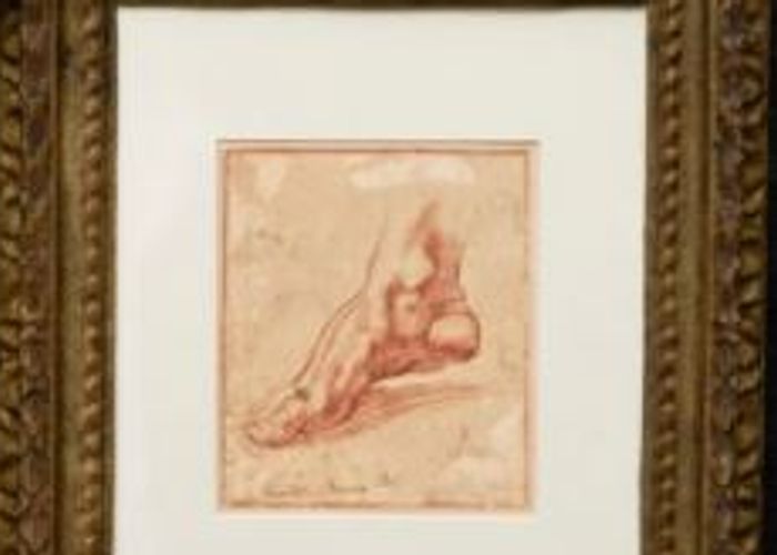 Прежде неизвестный эскиз Микеланджело побил аукционный рекорд Рисунок ступни Ливийской сивиллы одной из ключевых фигур на потолке Сикстинской капеллы продан на Christie s за 27 2 млн долларов