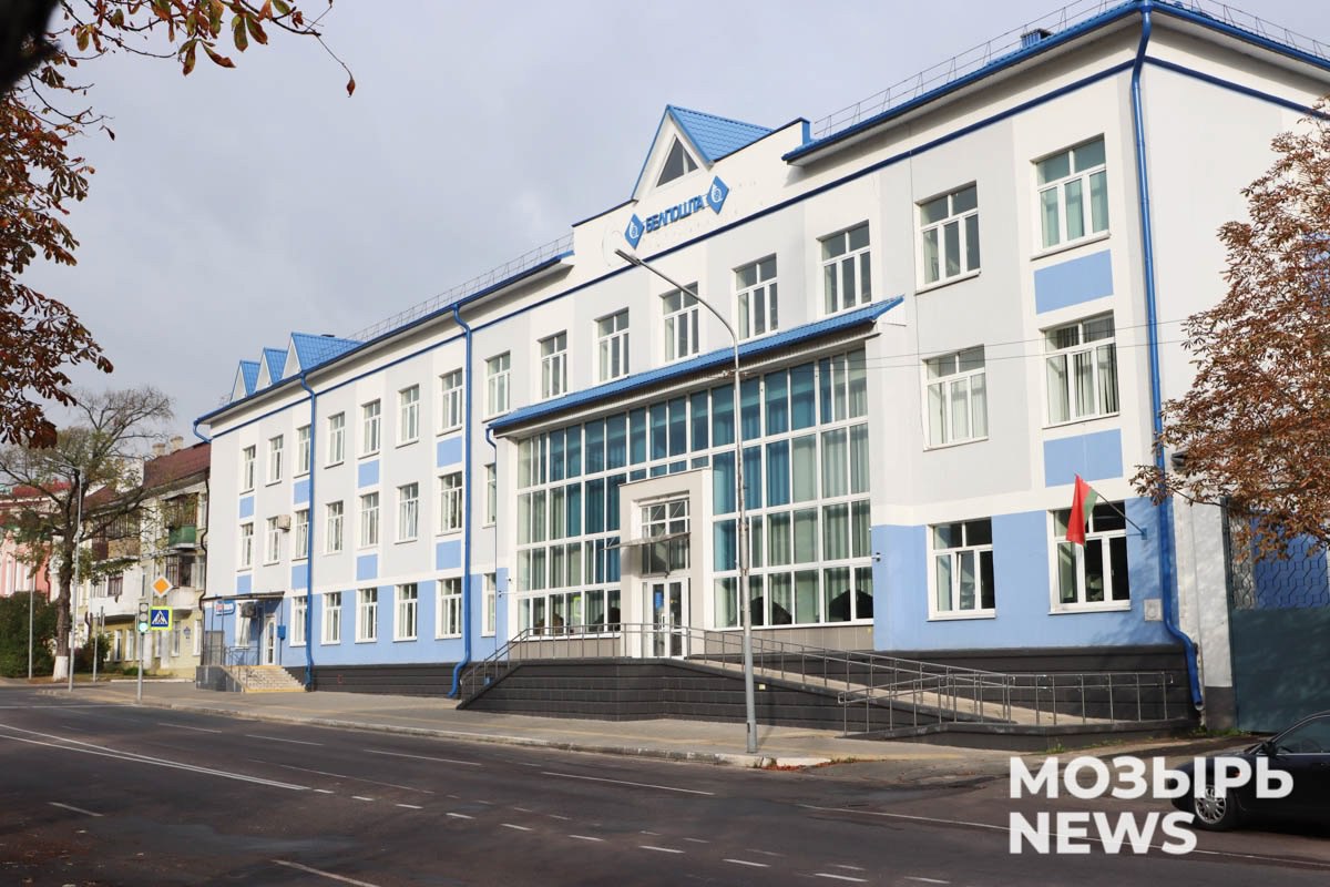 «Белпочта» определила график работы в предпраздничные и праздничные дни Городские и сельские объекты почтовой связи 8 мая работают по установленному режиму работы. 9 мая будут работать только определенные объекты почтовой связи, с перечнем которых можно ознакомиться на сайте «Белпочты». О режиме работы отделений почтовой связи можно также узнать в объектах почтовой связи.