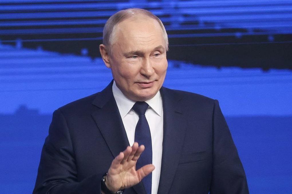 Владимир Путин разрешил гражданам Молдавии до октября 2026 года работать в России без патента при условии дактилоскопии и медосвидетельствования.  #Россия #Молдавия