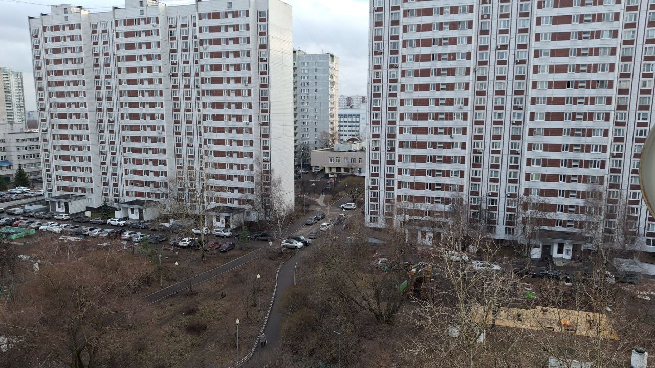 ⏯ В Москве установлен абсолютный температурный максимум, а завтра Афанасьевские морозы…   В 14:00 в столице, по данным главной метеостанции ВДНХ, температура достигла +8°. Это рекордный показатель для 30 января с 1879 года.  Ну а завтра по народному календарю Афанасьевские морозы, но их, как и Рождественских, Крещенских все равно не будет. Возможно, не подкачают Тимофеевские, но не факт.  9   Афанасьевские морозы названы в честь святого Афанасия. Считается, что в этот день наступает настоящая холодная зима, хотя еще не такая суровая, как в феврале, когда приходят Тимофеевские морозы.  #Москва #Погода