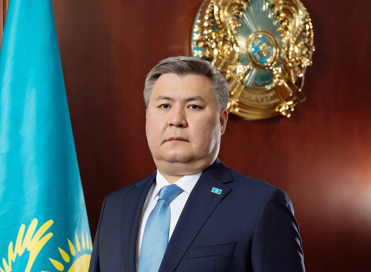Алибек Жамауов назначен председателем правления QazaqGaz Ранее он работал вице министром энергетики Он сменил Санжара Жаркешова