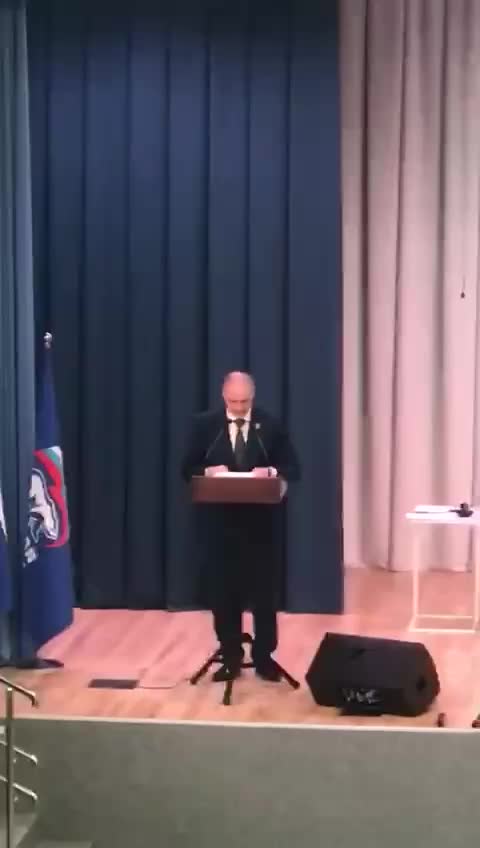 Денис Паслер избран лидером свердловских единороссов на конференции