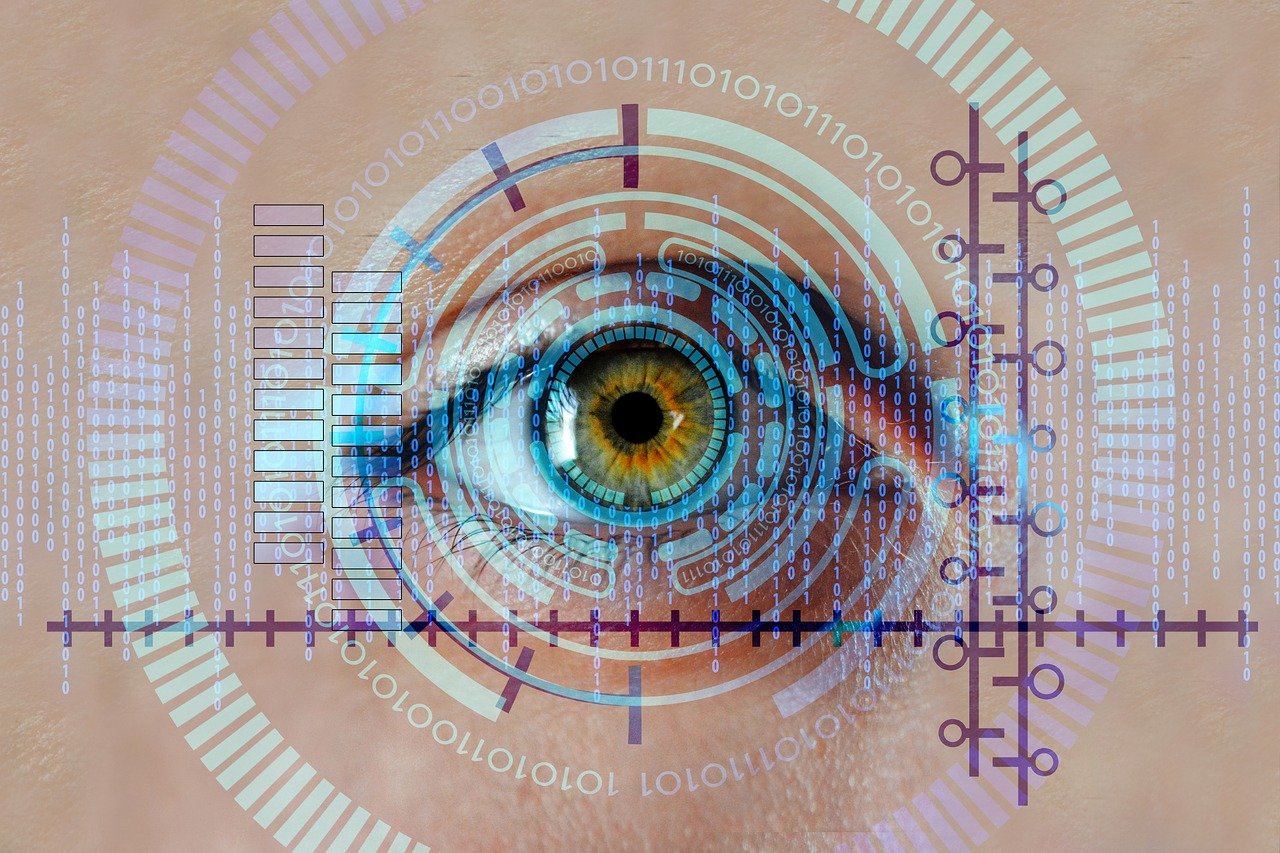 52% россиян готовы сдать биометрию для защиты от мошенников Опрос ВТБ об отношении россиян к биометрии. Ключевые итоги: Желание защитить свои средства — главный мотив для сдачи биометрии у 52% россиян. 60% россиян считают, что биометрия скоро станет использоваться повсеместно. 23% отметили удобство — не нужно носить с собой документы и карты. 22% выбрали лёгкую авторизацию по биометрии в банках и на Госуслугах, 21% — возможность снимать наличные без карты и телефона, 15% — бесконтактную оплату в транспорте и магазинах. По сравнению с осенью-зимой 2024 г. доля сомневающихся в безопасности биометрии снизилась почти вдвое — с 46% до 27%. Противников таких сервисов стало меньше: с 22% до 13%. Число тех, кто уверен в удобстве и безопасности биометрии, немного выросло — с 26% до 27%. Ещё 13% считают биометрию надёжной, но неудобной для регистрации. 27% опрошенных уже сдавали биометрию в МФЦ, банках или через приложение «Госуслуги Биометрия», а 29% планируют сделать это в ближайшее время. В опросе в июне 2025 г. участвовали 1500 взрослых жителей крупных городов России.