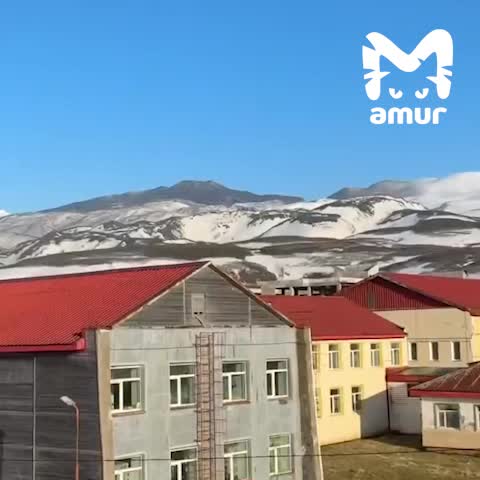 Вулкан Эбеко на Парамушире активизировался, жители почувствовали взрыв