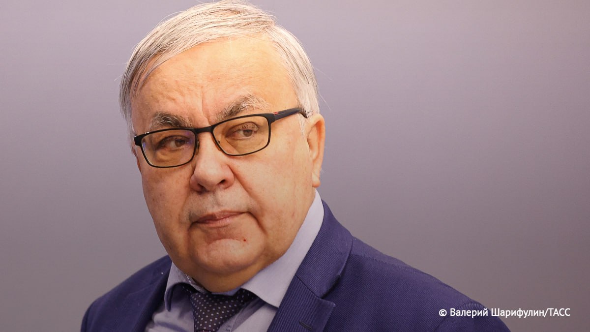 Замглавы МИД РФ Сергей Вершинин заявил:   Санкции Запада продолжают блокировать экспорт сельхозпродукции РФ;   Действия РФ по отношению к НАТО основываются на необходимости защиты страны;   РФ не удовлетворена итогами меморандума с ООН по сельхозпродукции;   Россия приветствует любые шаги по нормализации отношений с США;   Инициатива по улучшению отношений с РФ должна исходить от США;   Признание Россией Палестины помогло сохранить возможность двухгосударственного решения палестино-израильского конфликта. #Россия #Z #Зеленский #украина #победаzaнами #BarguZin24  БаргуZин     Vk   YouTube   TikTok   X