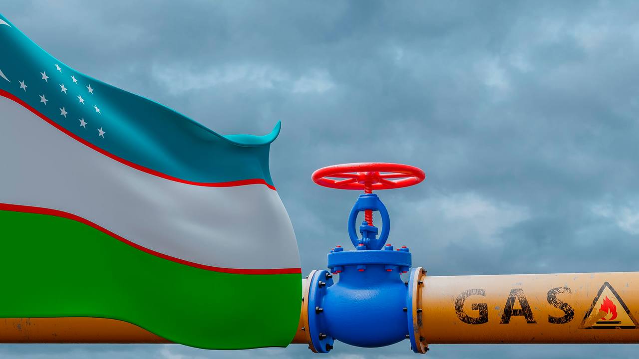 Казахстан пытается отсудить у Узбекистана 2 млн за транспортировку газа Интергаз Центральная Азия входящая в QazaqGaz подала иск в арбитражный центр МФЦА против узбекской компании Узтрансгаз Об этом сообщил отраслевой эксперт Олег Червинский Казахстанская сторона требует около 2 млн за транзит узбекского газа через территорию страны Расчеты суммы выполнены самой Интергаз Центральная Азия В Узтрансгазе с претензией не согласны и подали встречный иск заявив что замерный узел находится на территории Узбекистана Сейчас рассмотрение иска со стороны Казахстана приостановлено