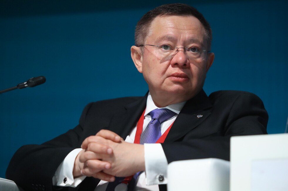 Файзуллин: темпы формирования градопотенциала Донбасса надо наращивать Министр строительства и жилищно-коммунального хозяйства РФ Ирек Файзуллин, выступая на #ПМЭФ, отметил, что градопотенциал новых регионов формируется, но темпы пока недостаточны. «Поэтому основная задача всех нас сегодня — это активно раскрутить первичные моменты, когда вроде застройщик готов, но земля не оформлена до конца, нет градодокументации, недосоздана та структура, которая необходима для того, чтобы система работала как во многих передовых регионах, где стройка осуществляется», — отметил Файзуллин. Фото: Росконгресс/Игорь Руссак Читать полностью Подписаться
