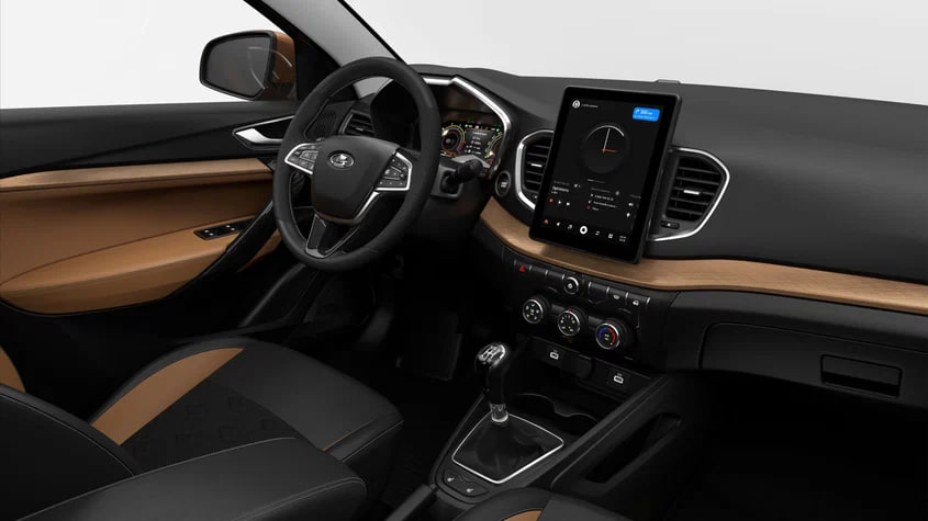 АвтоВАЗ починит Lada Vesta у которых блокируется руль Объявлена сервисная кампания которая распространяется на ряд экземпляров Lada Vesta пишет ресурс Лада Онлайн При определённых условиях электроника может заблокировать на автомобилях рулевой механизм Кампания имеющая целью исправить эту техническую проблему не является отзывной чинить Весты будут по мере их появления в сервис центрах Неполадки могут проявляться на машинах оборудованных системой бесключевого доступа и кнопкой запуска двигателя В случае если между остановкой двигателя и повторным его запуском прошло менее пяти секунд один из электронных модулей в составе системы может заблокировать рулевой механизм хотя двигатель при этом запустится В последней версии руководства по эксплуатации Vesta имеется соответствующее предупреждение По мере обращения автовладельцев на сервисные центры например для прохождения планового ТО дилерские специалисты будут проверять программное обеспечение машин При необходимости софт заменят на актуальную версию которая исключит внеплановую блокировку autoruonline