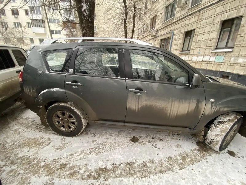 Волгоградец возместил ущерб от ДТП и уплатил налоги после ареста автомобиля Судебные приставы арестовали и изъяли Citroen C Crosser Через два дня мужчина выплатил 190 тысяч рублей из которых 115 тысяч ущерб от ДТП Арест снят автомобиль возвращен Фото ГУ ФССП России по Волгоградской области