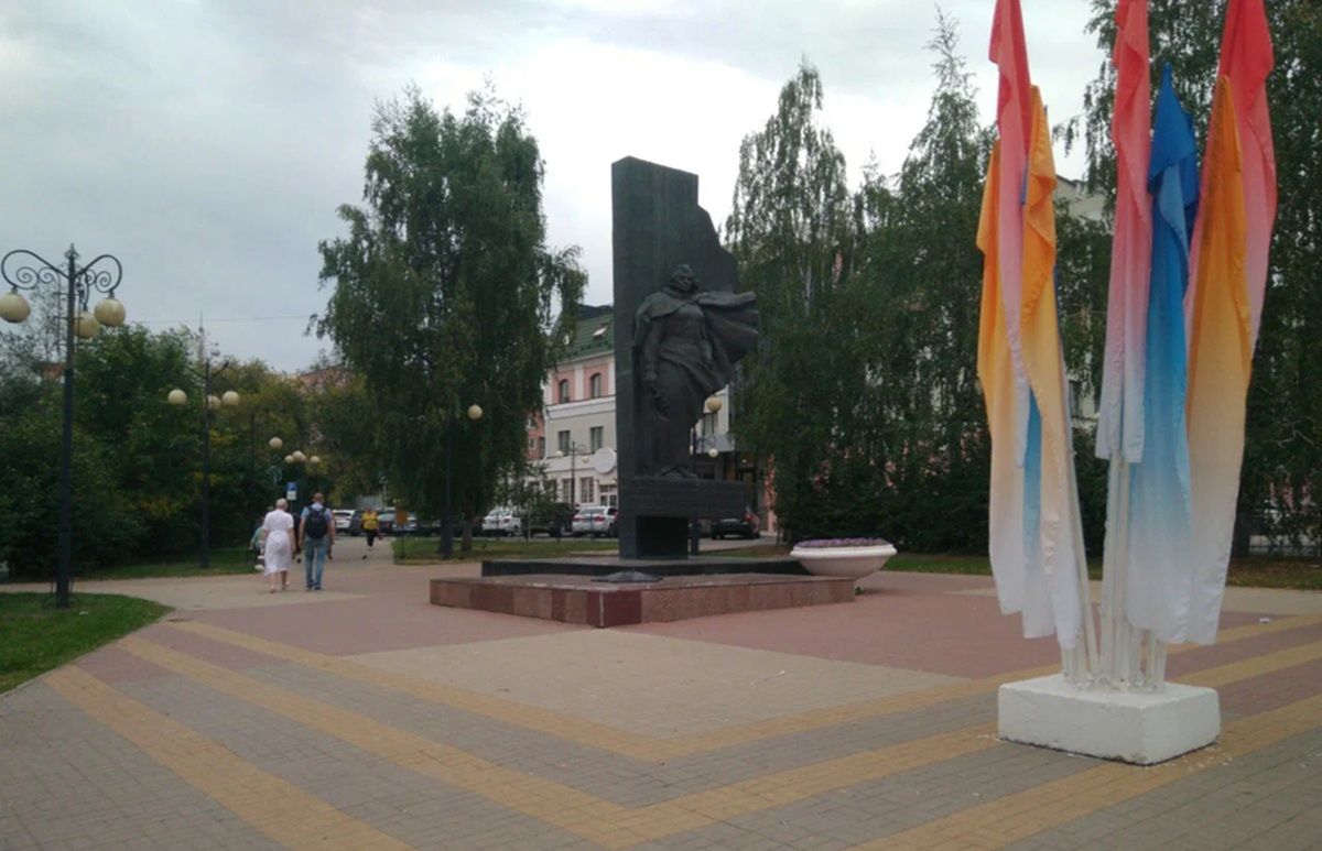 В Калуге создан цветущий сад в сквере медработников     В Калуге полным ходом идут работы по озеленению городских территорий. О проделанной работе и планах на ближайшее будущее в ходе городской планерки во вторник, 12 августа рассказала главный садовник города Ольга Зорякова.  ↗  Прислать новость   Подписаться