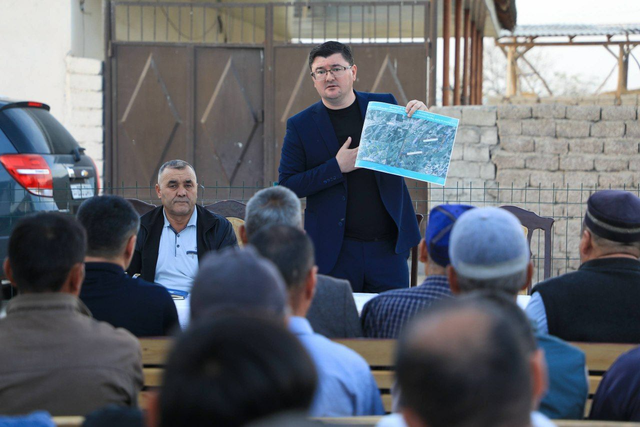 В Уртачирчикском районе объяснили переселение жителей из зоны строительства нового аэропорта В Уртачирчикском районе Ташкентской области жителям представили проект сноса домов и фермерских хозяйств находящихся в зоне строительства нового аэропорта Об этом сообщает пресс служба районного хокимията Подробнее   anhor uz news ajeroport 2 anhoruz Новости события мнения Мобильное приложение IOS Android