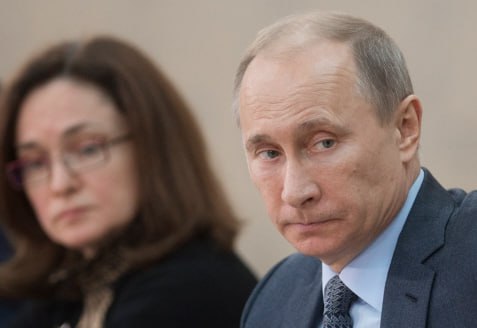 Годовая инфляция в России уже приближается к таргету инфляции ФРС для США - 0,05% это за 52 недели 2,63%. Еще раз напомню главное для нас это Банк России в пятницу. А не вот эта вся геополитика.
