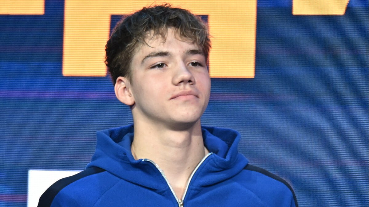 Михаил Щербаков признан открытием сезона в российском плавании Знакомимся поближе с 17 летним пловцом В 2025 году он выиграл первенство мира побил юношеский рекорд Европы и очаровал SMM службу World Aquatics В интервью Матч ТВ спортсмен рассказал о тренировках в Волгограде любимых дистанциях и впечатлениях от международных соревнований Полностью материал читай по ссылке news matchtv РИА Новости Максим Богодвид