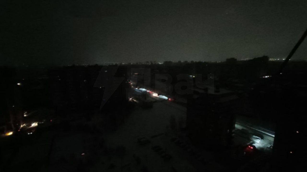 Блэкаут произошел в Раменском без света остались более ста тысяч человек Причина возгорание электротехнической шины восстановить свет планируют в течение двух часов