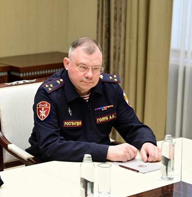 Начальником управления Росгвардии по Башкирии назначен Александр Голуб Александру Голубу 55 лет он уроженец Уфы Окончил Уфимский авиационный институт с сентября 1992 года служил в МВД Башкирии с октября 2016 года работал в Росгвардии С декабря 2023 года возглавил управление службы в Марий Эл Телеграм замедляют Подпишись на нас в MAX