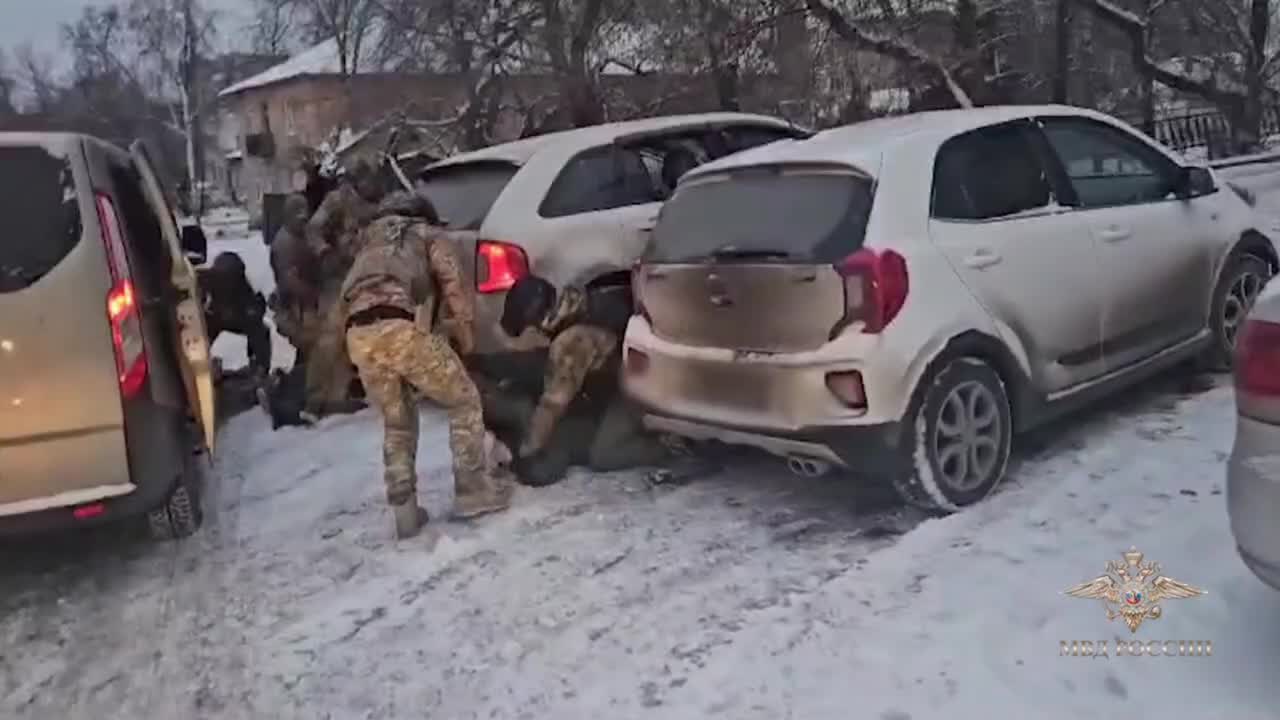 Задержаны мошенники, обворовывавшие пенсионеров под видом проверки оборудования в четырех регионах