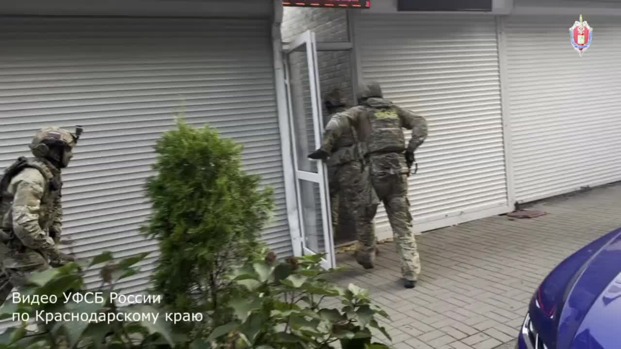 В Сочи мать и сын задержаны за экстремизм и вербовку