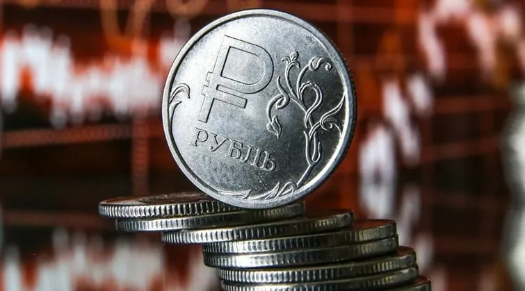 Экономика России в I квартале сократилась впервые за три года ВВП снизился на 0 3 Последний раз о снижении ВВП Минэкономразвития сообщало в 2023 году По данным ведомства в первом квартале 2023 года показатель снизился на 1 8 Ранее Владимир Путин потребовал от правительства и ЦБ найти новые стимулы для экономического роста В последние годы экономика росла темпами больше 4 на фоне высоких госрасходов и активизации оборонной промышленности но в 2025 году резко замедлилась до 1 Прогноз правительства по росту экономики на 2026 год 1 3 Но глава Минэкономразвития Максим Решетников в конце марта предупредил что министерство понизит оценку fatcat18 Мы в Мах