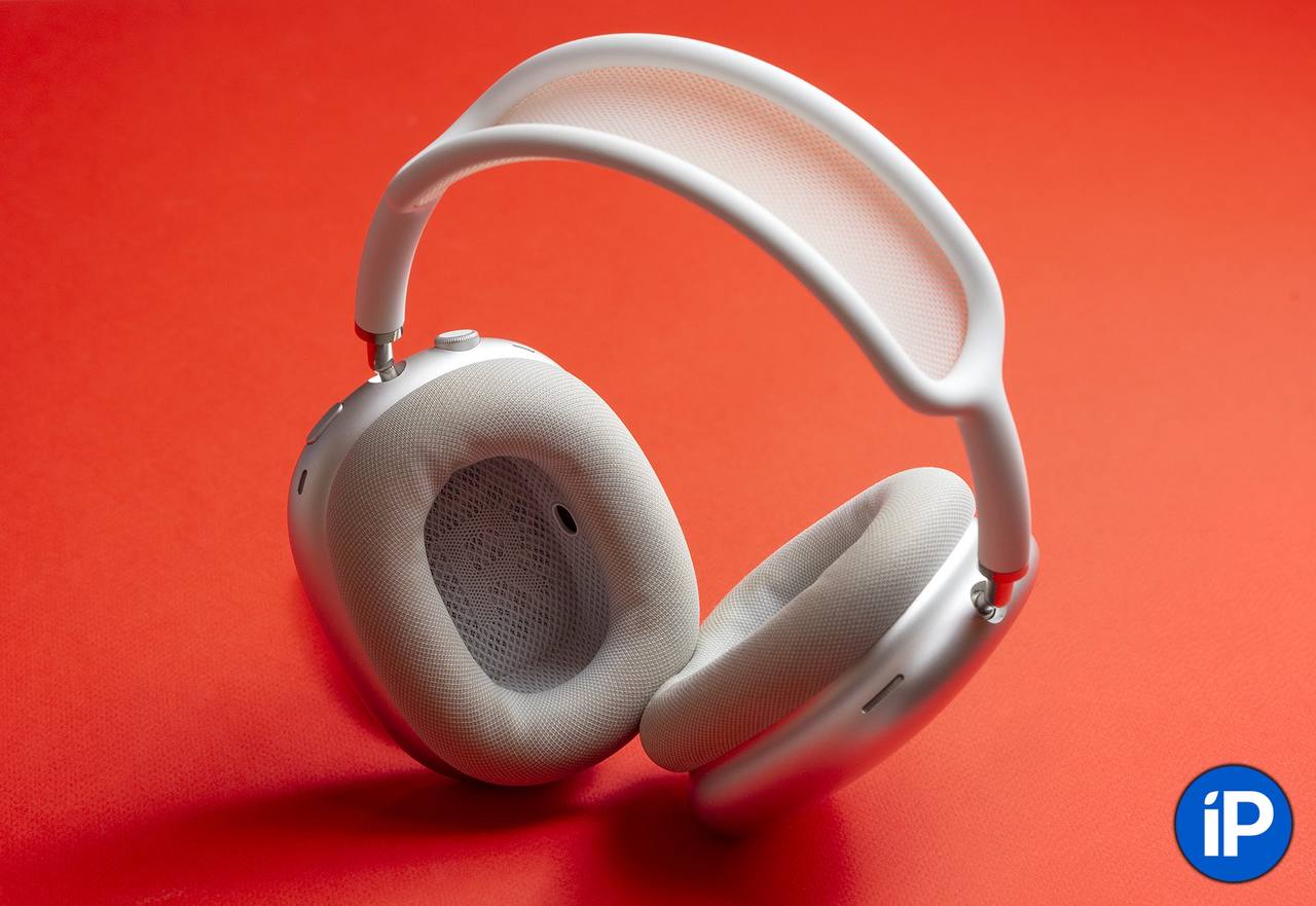 Не ждите новые AirPods Max Apple пока не хочет их делать Марк Гурман утверждает что наушники продаются достаточно хорошо чтобы и дальше оставаться на рынке Однако уровень продаж не настолько высок чтобы купертиновцы решили сделать второе поколение Команде инженеров на данный момент логистически выгоднее сосредоточиться на разработке новых маленьких AirPods а также на колонках вместо того чтобы тратить ресурсы на обновление максов www iphones ru iNotes ne zhdite novye airpods max apple poka ne hochet ih delat новости iphonesru