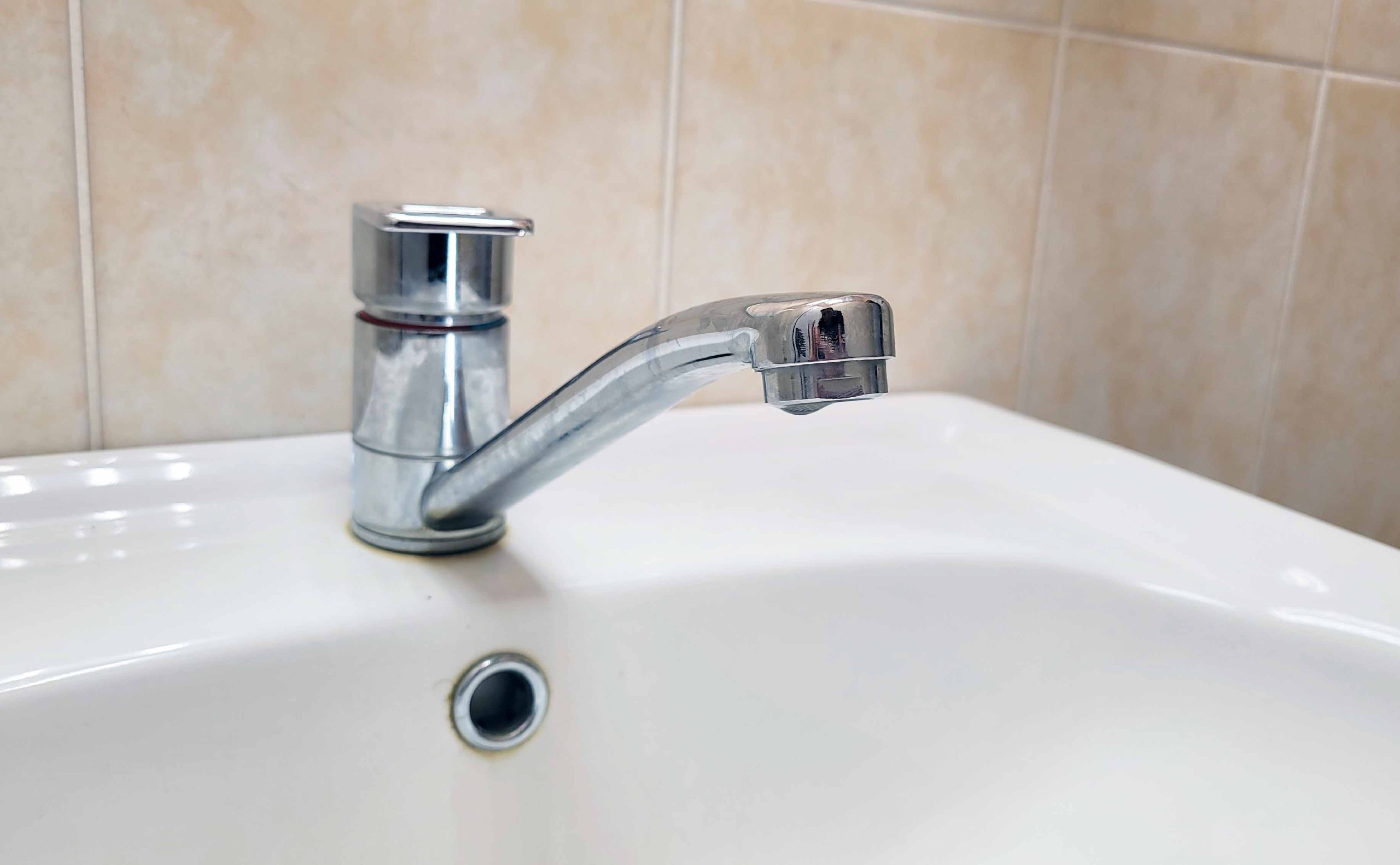 Водоканал в Усть Камчатске избежал банкротства за долги перед налоговой В ФНС говорят что МУП Водоканал Усть Камчатского сельского поселения задолжал больше 27 миллионов рублей Арбитражный суд рассмотрел заявление о признании МУПа банкротом и решил что естественную монополию пока можно оставить в покое Подробности по ссылке   kamtime ru article 14cea94c 6cb1 416b 8870 064fd1a11e1d