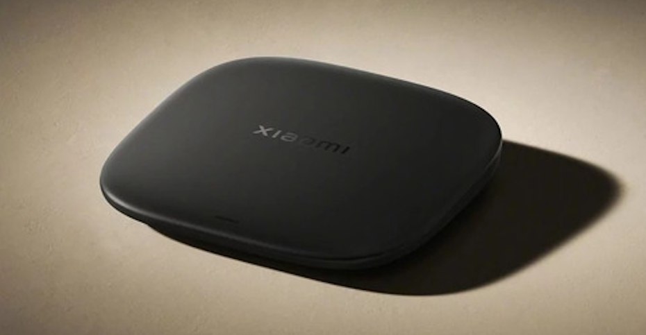 Xiaomi представила ТВ-приставки Smart TV Box 5 и 5 Max — опять лучшие в своём сегменте Китайская компания Xiaomi расширила линейку медиаустройств, представив две новые Android-приставки — Smart TV Box 5 и Smart TV Box 5 Max. Обе модели ориентированы на повышение качества домашних развлечений, но отличаются техническими характеристиками, что позволяет выбрать вариант под свои потребности и бюджет.