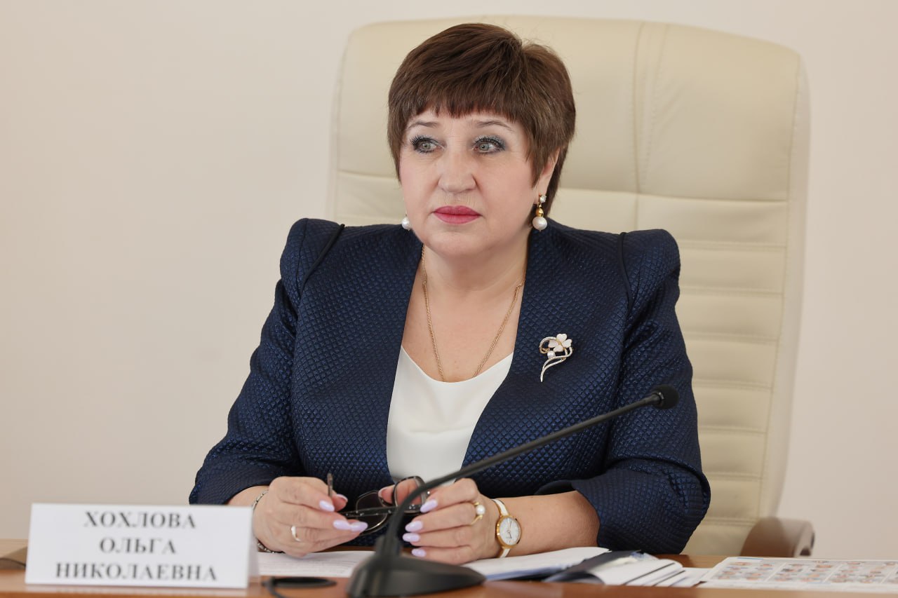 Депутаты Законодательного Собрания приняли ряд важных законов: Введены дополнительные льготы при уплате транспортного налога для участников СВО. Расширен круг получателей такой меры поддержки, как выделение бесплатного земельного участка для участников СВО. Образованы Петушинский муниципальный округ и городской округ Покров. Увеличены размеры поддержки работников культуры при ипотечном кредитовании. Принят областной закон о развитии и поддержке кадетского образования. Установлен новый праздник Владимирской области — День многодетной семьи, который будет отмечаться 20 июня. Подробнее на сайте