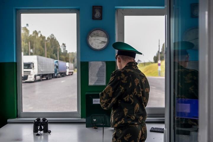 Власти Брестской области тоже отменили местный сбор за пересечение границы.  Но есть оговорки.     Не открывается ссылка? Попробуйте эту или скачайте наше приложение для Android или iOS.