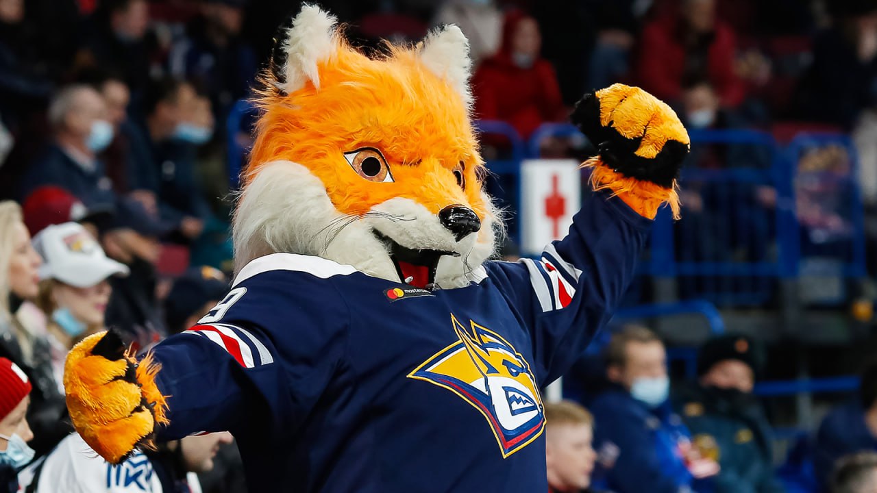 Металлург выиграл у Авангарда 2 1 в битве лидеров Востока КХЛ Решающий гол в составе команды из Магнитогорска на 55 й минуте встречи забил Даниил Вовченко Еще один форвард Металлург Сергей Толчинский отметился в этой игре двумя результативными пасами