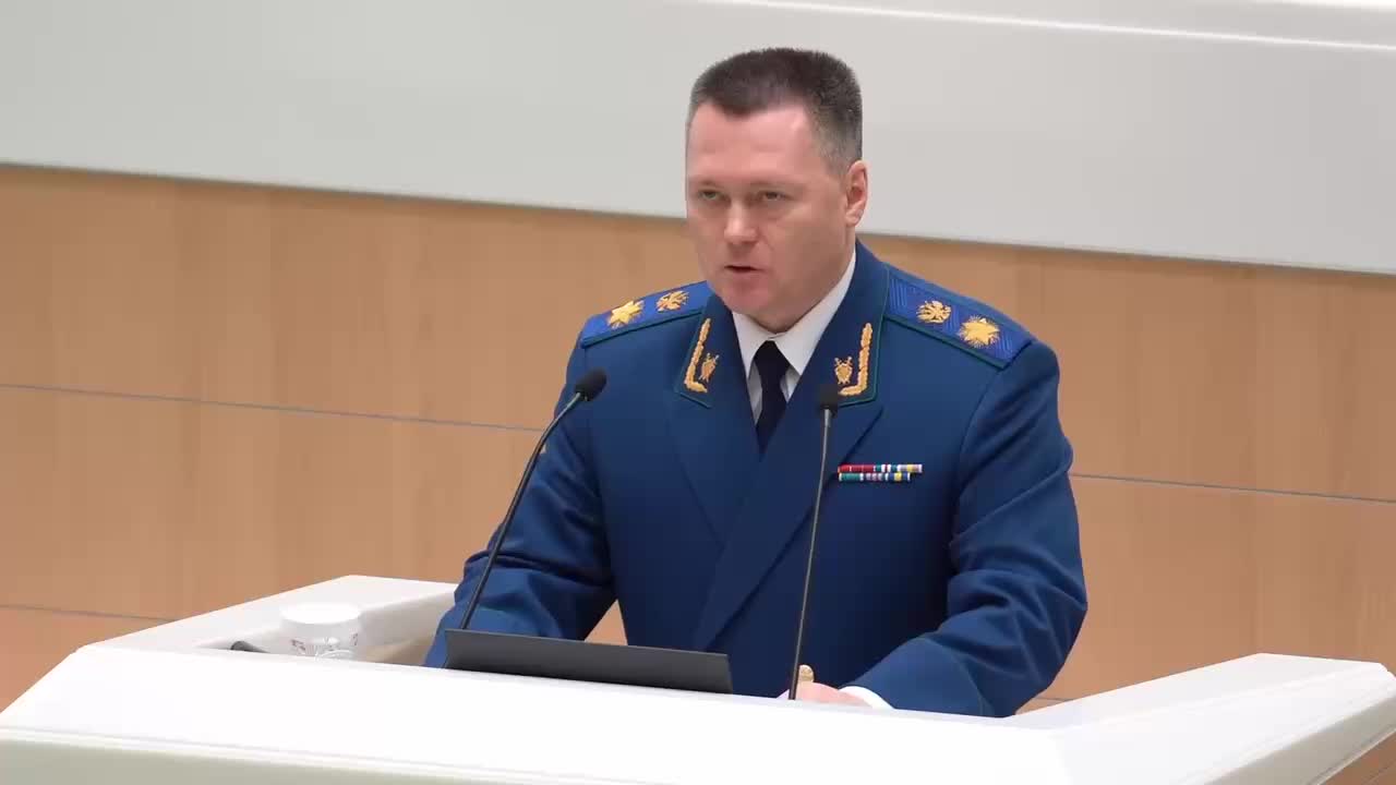 Жители Великих Луках и Мирного решают проблемы с долгами за коммунальные услуги