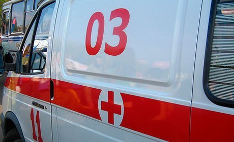 В Якутске ребенок опрокинул на себя самовар с кипятком  Очередной несчастный случай с ребенком произошел в Якутске за выходные.   В субботу 10-летний мальчик опрокинул на себя самовар с кипятком. У несовершеннолетнего 20% ожоги левого плеча, предплечья, бедер и голени. Госпитализирован.   Уважаемые взрослые, старайтесь обезопасить помещения, в котором находятся ваши дети. Убирайте все опасные предметы подальше от малышей, а с детьми постарше проводите беседы, предупреждайте их, предупреждает МВД.      Новости   Yakutsk News