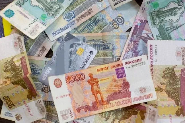 За апрель интернет аферисты похитили у жителей Владимирской области более 100 миллионов рублей newsvladimir ru fn 1869006 html Во Владимирской области в апреле было зарегистрировано 128 сообщений о преступлениях совершённых с использованием IT технологий Общая сумма ущерба понесённого местными жителями составила 108 млн рублей Прислать новость Подписаться Читайте нас в MAX