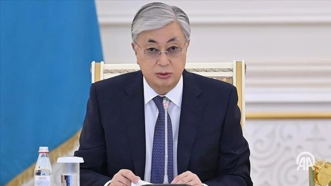 Президент Казахстана Касым Жомарт Токаев принял Специального представителя Европейского Союза по Центральной Азии Эдуардса Стипрайса Об этом в понедельник 24 ноября сообщает пресс служба Акорды Приветствуя высокого представителя ЕС в Акорде президент Касым Жомарт Токаев подчеркнул важность дальнейшего укрепления многопланового взаимодействия с Европейским Союзом одним из ключевых и надежных партнеров Казахстана Важной вехой в развитии двусторонних отношений как отметил глава государства стало Соглашение о расширенном партнерстве и сотрудничестве 10 летие подписания которого отмечается в этом году Подробнее на нашем сайте v aa com tr 3752482 24 7 в сутки с Агентством Анадолу