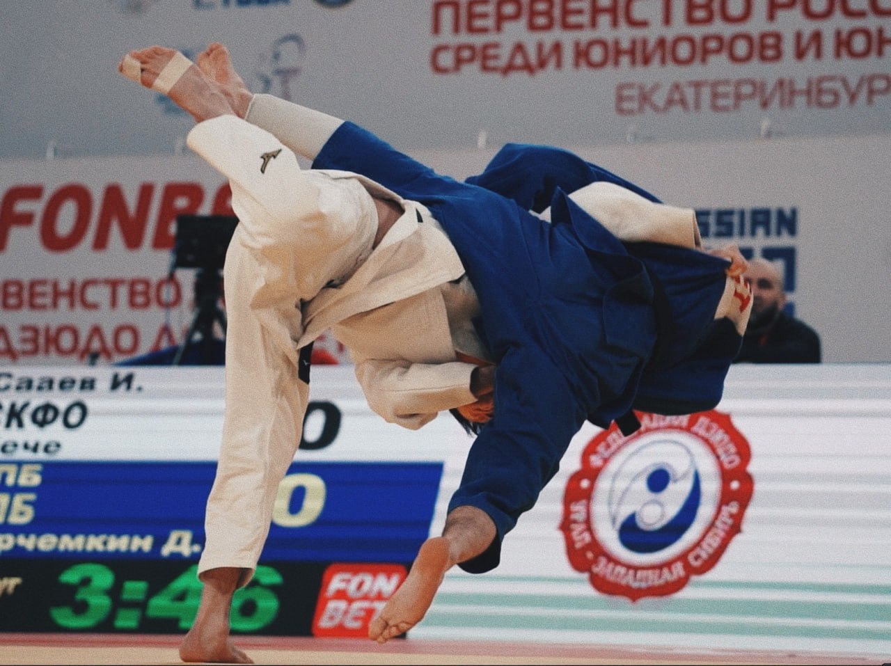 Российские дзюдоисты снова могут выступать под своим флагом Международная федерация дзюдо IJF официально вернула нашим спортсменам право участвовать в международных соревнованиях под российским флагом   Подпишитесь на Абзац TG VK Дзен MAX Rutube